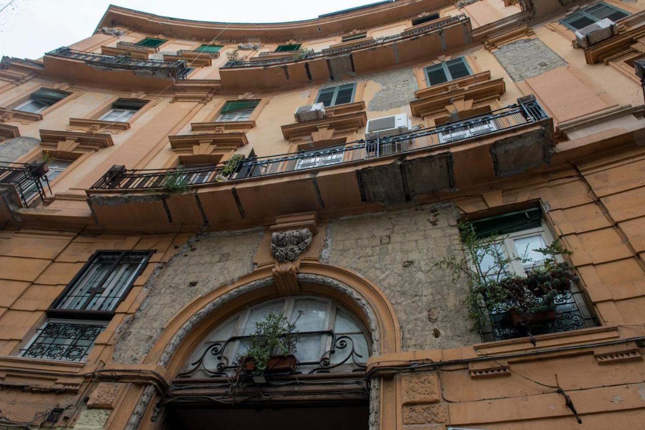 Vivi A Napoli Bed & Breakfast エクステリア 写真